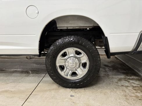 Used 2022 RAM 2500 Tradesman w/ Chrome Appearance Group image 6