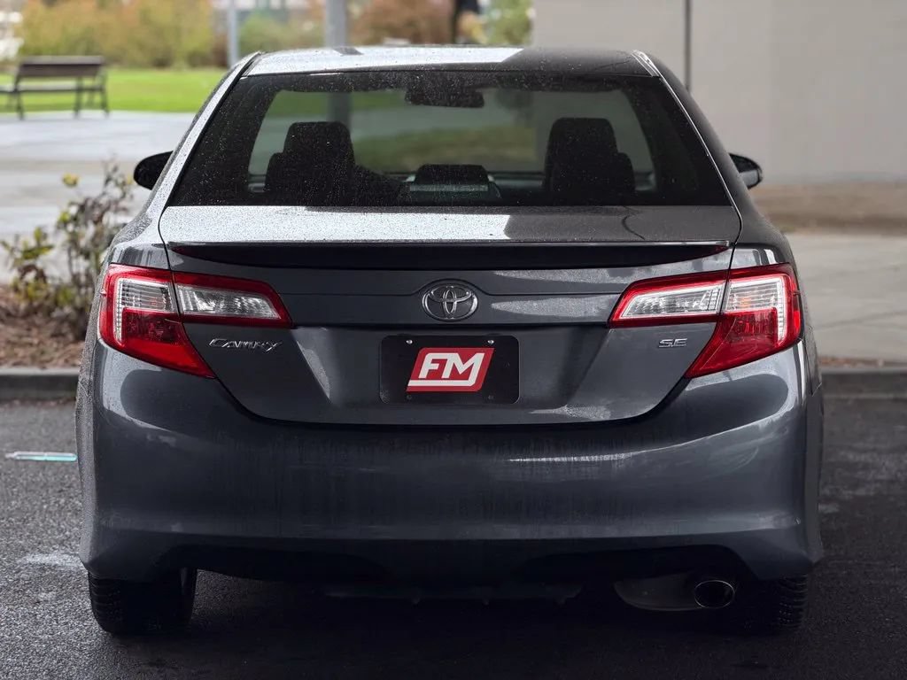 Used 2012 Toyota Camry SE FWD image 6