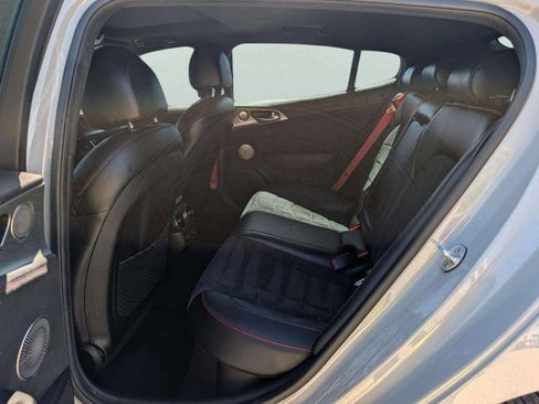 Used 2023 Kia Stinger GT2 image 33