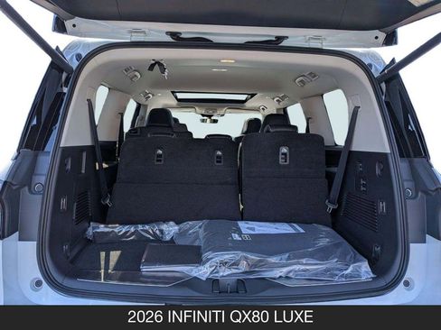 New 2026 INFINITI QX80 Luxe image 17