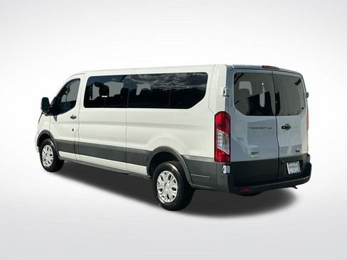 Used 2025 Ford Transit 350 XLT RWD image 4