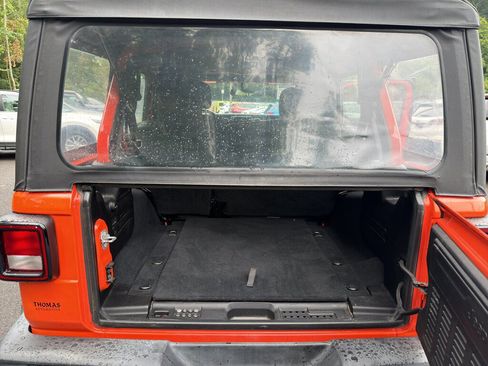 Used 2019 Jeep Wrangler Unlimited Sport AWD/4WD image 22