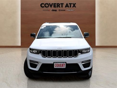 New 2025 Jeep Grand Cherokee Limited w/ Luxury Tech Group II image 8