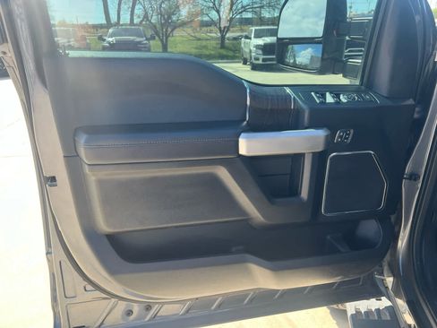 Used 2021 Ford F250 Lariat image 24