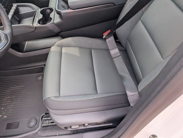 New 2027 GMC Terrain AT4 w/ Convenience Package III AWD/4WD image 21