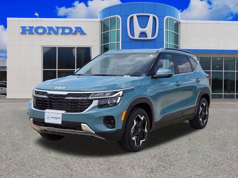 Used 2026 Kia Seltos EX FWD image 7