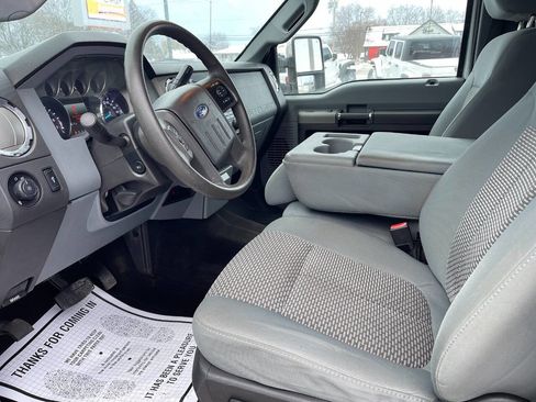 Used 2011 Ford F250 XLT w/ XLT Premium Pkg image 10