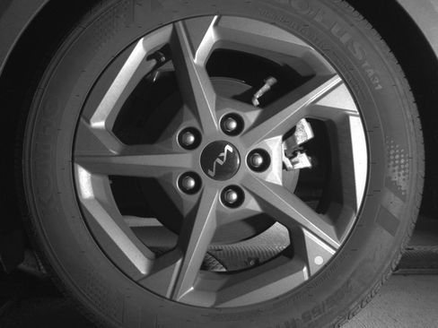 Used 2025 Kia K4 LXS image 14