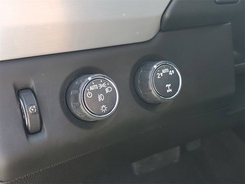 Used 2019 GMC Yukon SLT image 26