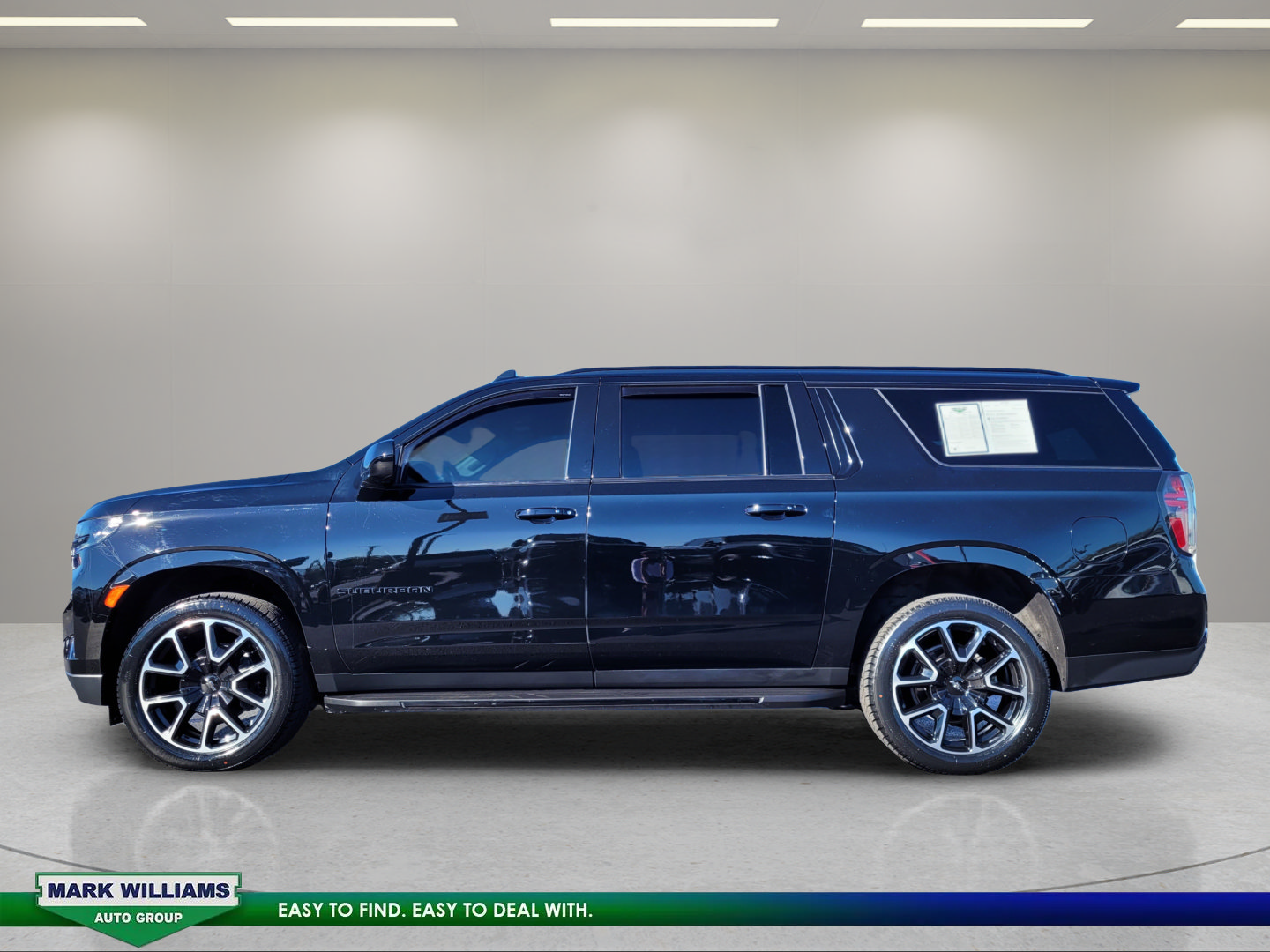 Used 2023 Chevrolet Suburban RST w/ Max Trailering Package AWD/4WD image 7