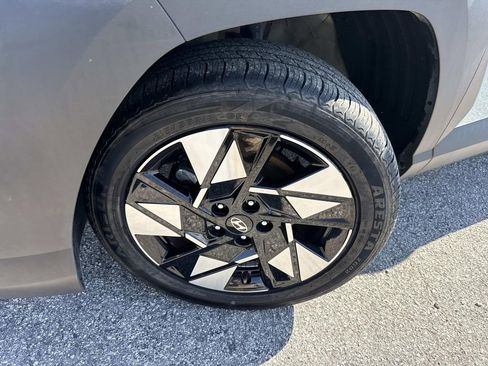 Used 2024 Hyundai Kona SEL AWD/4WD image 10
