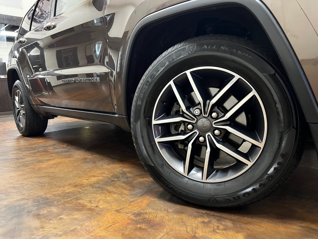 Used 2019 Jeep Grand Cherokee Limited AWD/4WD image 43