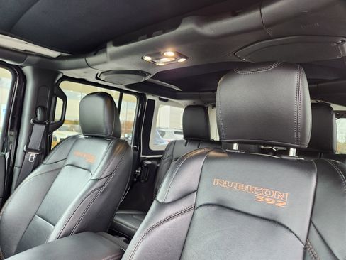 Used 2021 Jeep Wrangler Unlimited Rubicon w/ Trailer Tow Package image 12