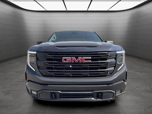 New 2025 GMC Sierra 1500 Elevation image 8