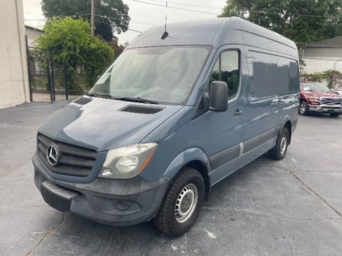 Used 2018 Mercedes-Benz Sprinter 2500 image 2