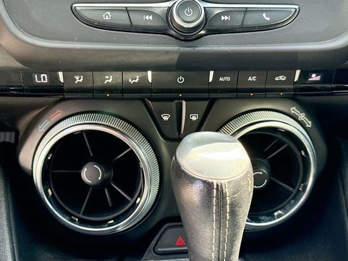 Used 2019 Chevrolet Camaro LT image 17