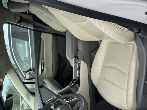 Certified 2023 Cadillac XT5 Premium Luxury image 11