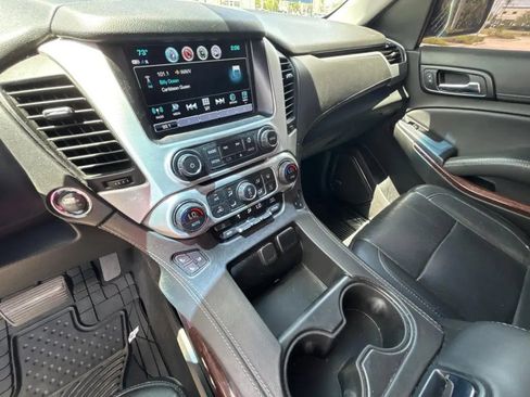 Used 2019 GMC Yukon XL SLT AWD/4WD image 12