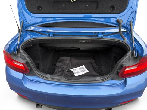 Used 2016 BMW M235i Convertible image 17