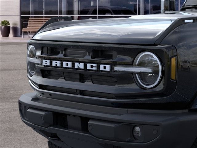 New 2026 Ford Bronco Outer Banks AWD/4WD image 19