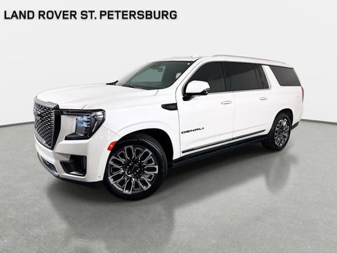 Used 2023 GMC Yukon XL Denali Ultimate w/ LPO, Floor Liner Package AWD/4WD image 1