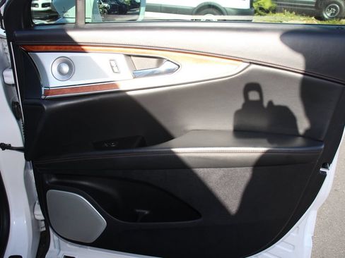 Used 2019 Lincoln Nautilus Black Label FWD image 22