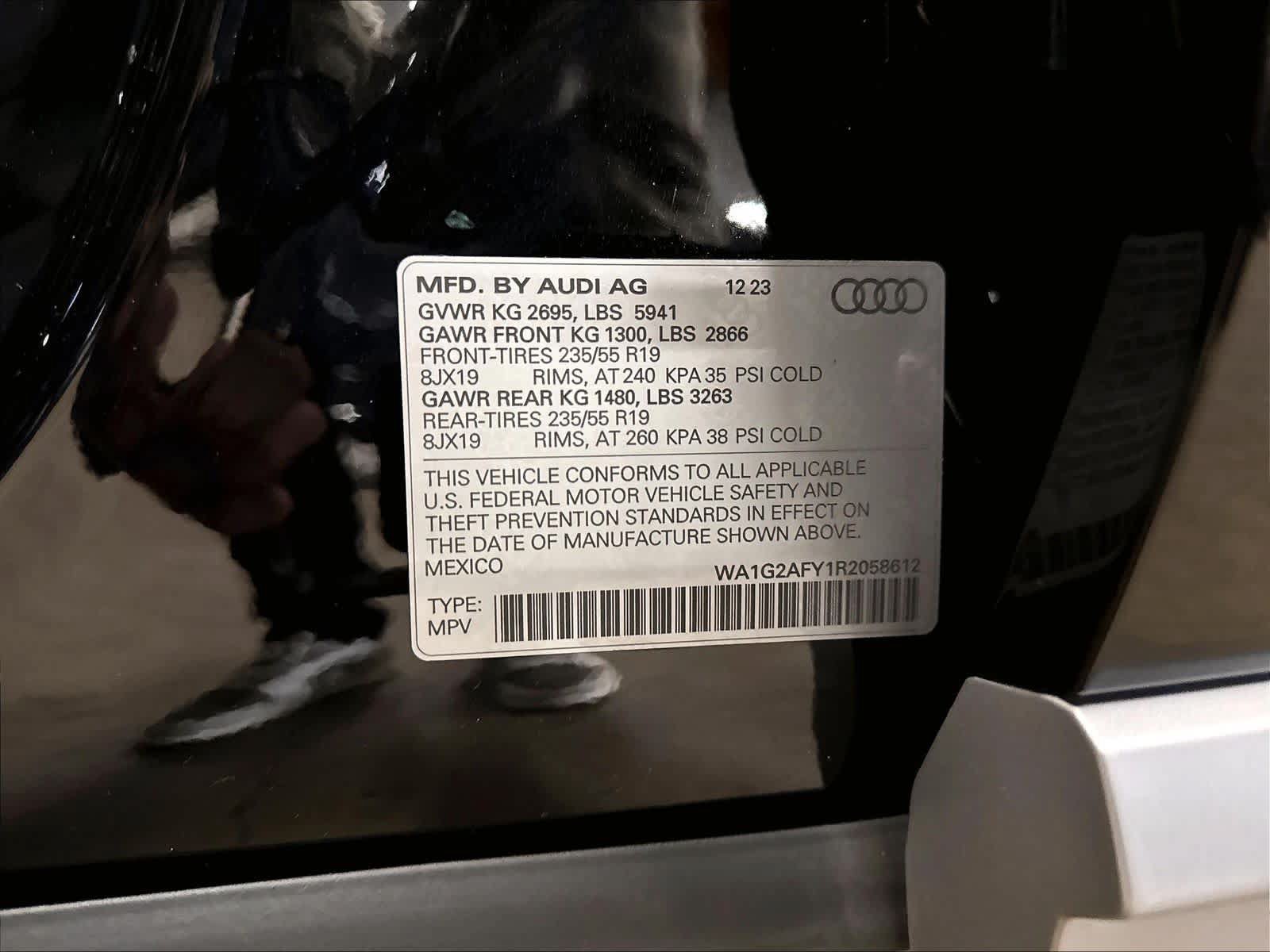 Used 2024 Audi Q5 e Premium AWD/4WD image 36