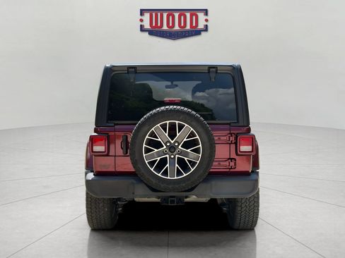 Used 2021 Jeep Wrangler Unlimited Sport AWD/4WD image 3