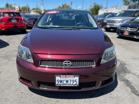 Used 2006 Scion tC Hatchback Coupe 2D image 2