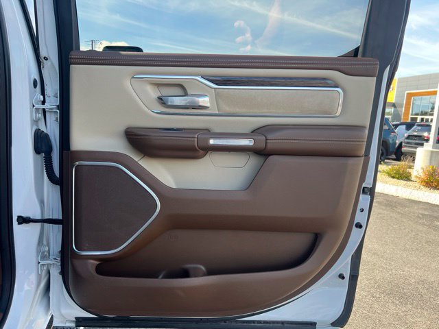 Used 2020 RAM 1500 Laramie AWD/4WD image 15