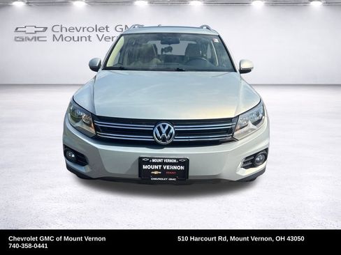 Used 2015 Volkswagen Tiguan SE AWD/4WD image 9