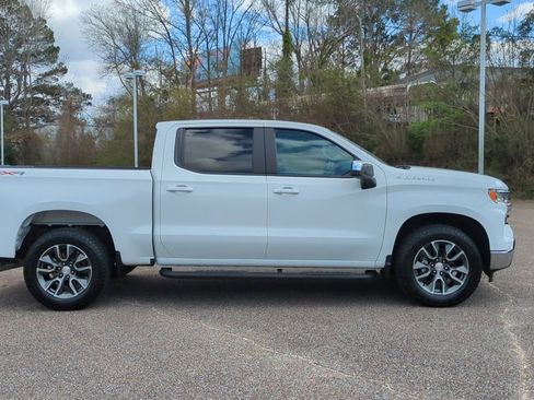 Used 2023 Chevrolet Silverado 1500 LT image 4