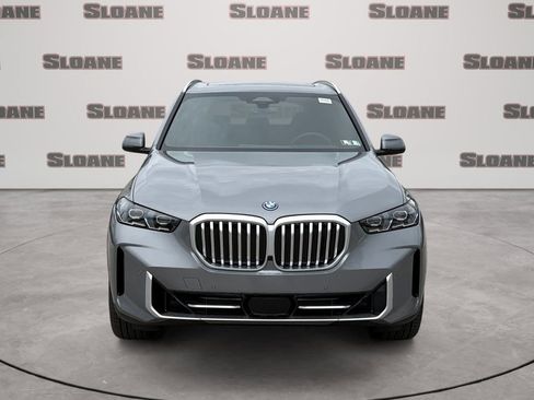 New 2026 BMW X5 xDrive50e w/ Climate Comfort Package AWD/4WD image 8