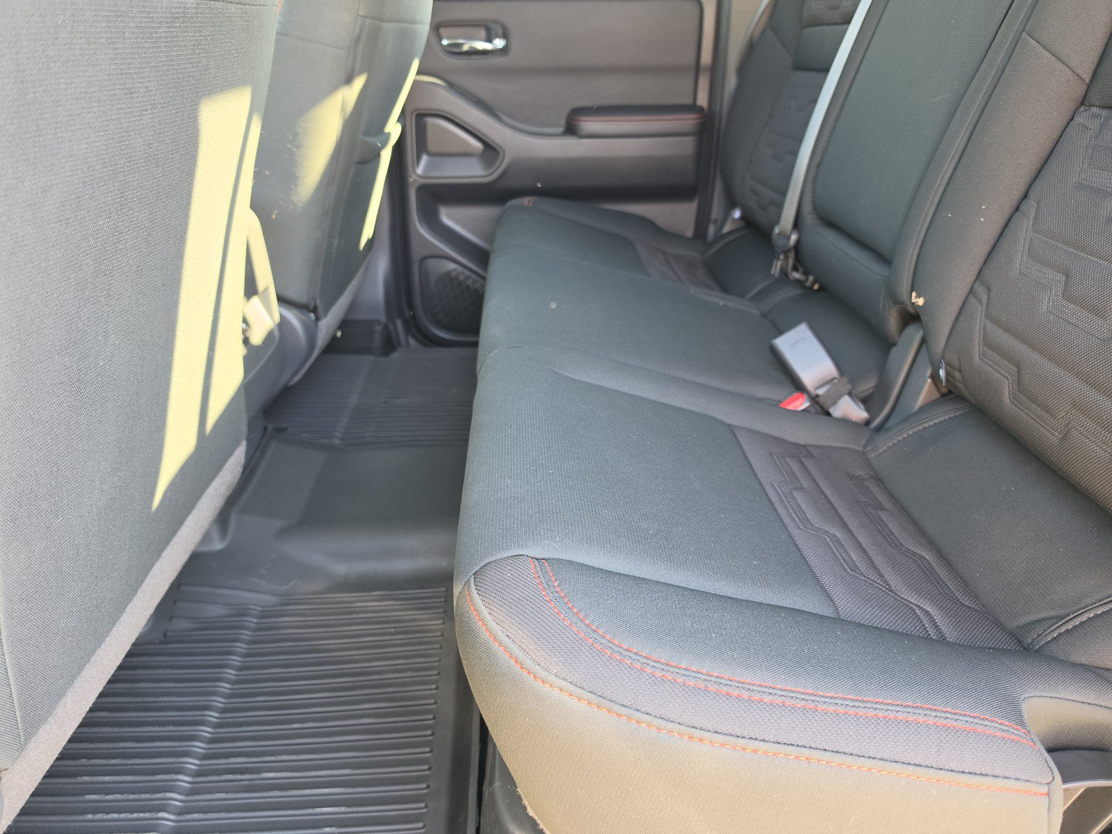 Used 2025 Nissan Frontier PRO-4X w/ Interior Protection Package AWD/4WD image 13