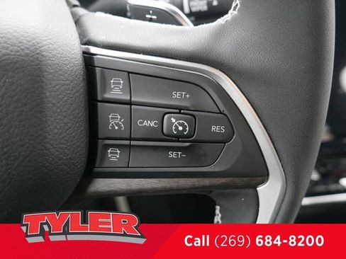 New 2025 Jeep Grand Cherokee Limited AWD/4WD image 27