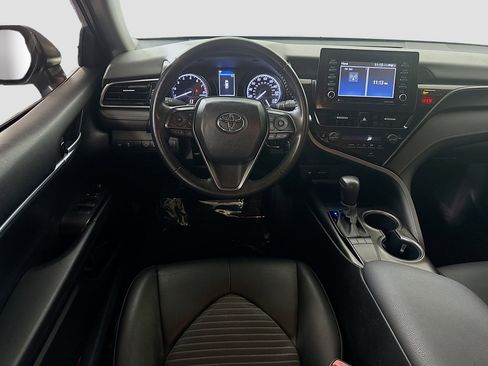 Used 2024 Toyota Camry SE image 17