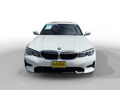 Used 2021 BMW 330e w/ Driving Assistance Package RWD image 8