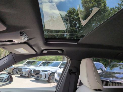 New 2026 BMW X1 xDrive28i w/ Technology Package AWD/4WD image 20