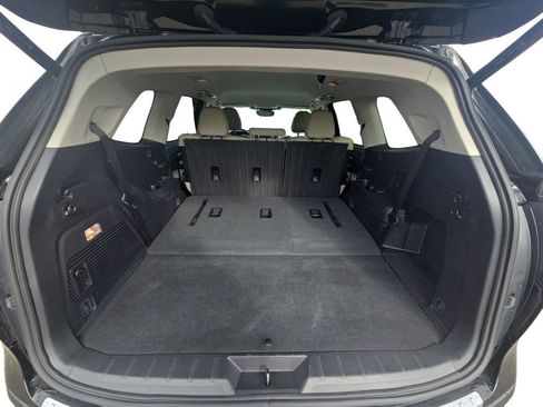Used 2023 Subaru Ascent Limited image 19