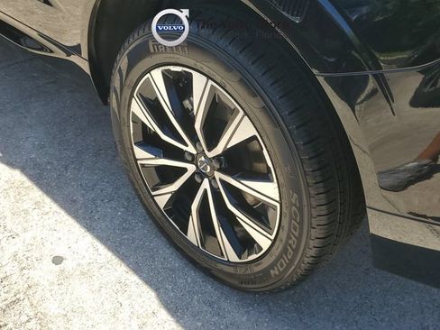Certified 2024 Volvo XC60 B5 Plus w/ Protection Package Premier AWD/4WD image 6