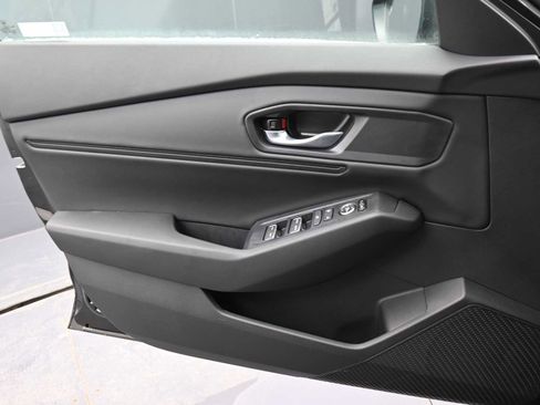 New 2025 Honda Accord SE image 11