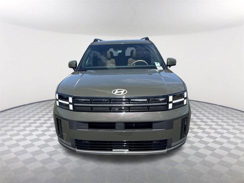 Used 2025 Hyundai Santa Fe Limited image 2