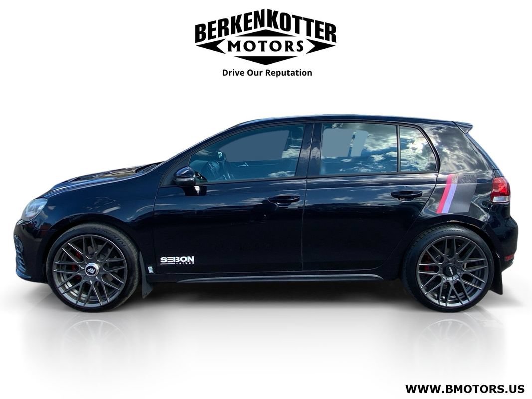 Used 2011 Volkswagen Golf 4-Door FWD image 6
