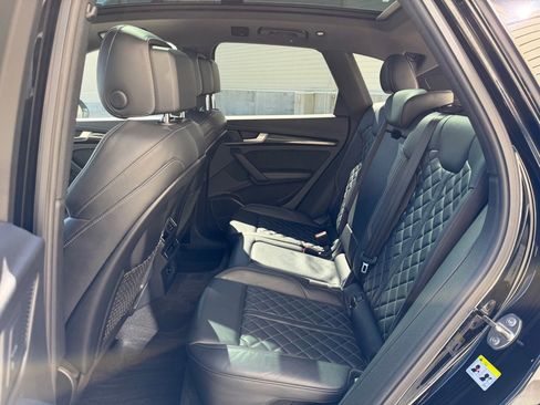 Used 2018 Audi SQ5 Premium Plus w/ Navigation Package AWD/4WD image 22