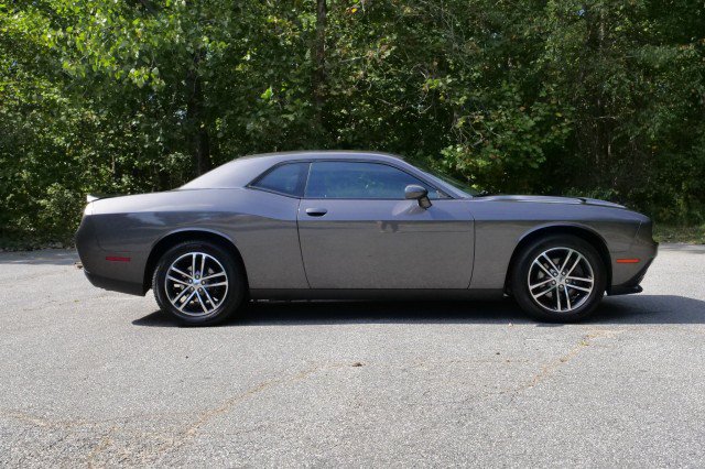 Used 2019 Dodge Challenger SXT w/ Driver Convenience Group AWD/4WD image 39
