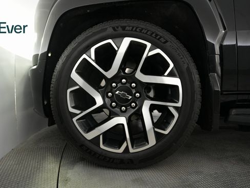 Used 2024 Chevrolet Silverado EV RST image 12