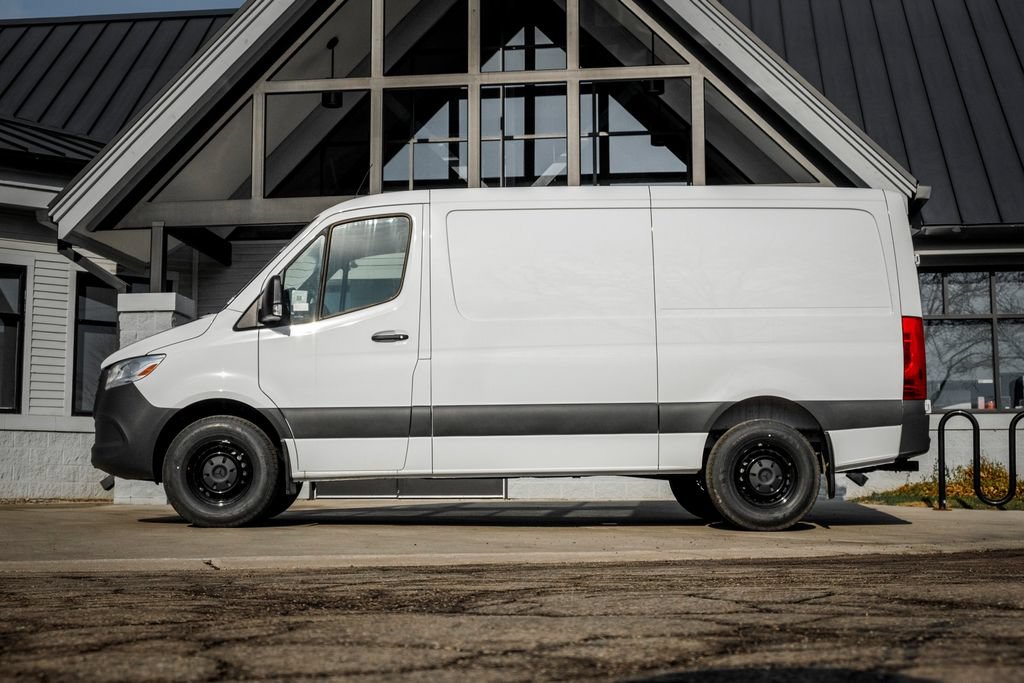 Used 2026 Mercedes-Benz Sprinter 2500 image 3