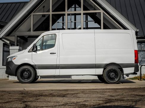 Used 2026 Mercedes-Benz Sprinter 2500 image 3
