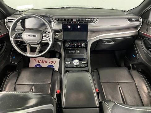 Used 2022 Jeep Grand Cherokee L Overland w/ Luxury Tech Group IV AWD/4WD image 44