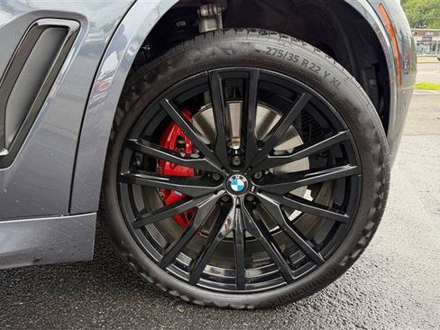 Used 2022 BMW X5 M50i AWD/4WD image 16